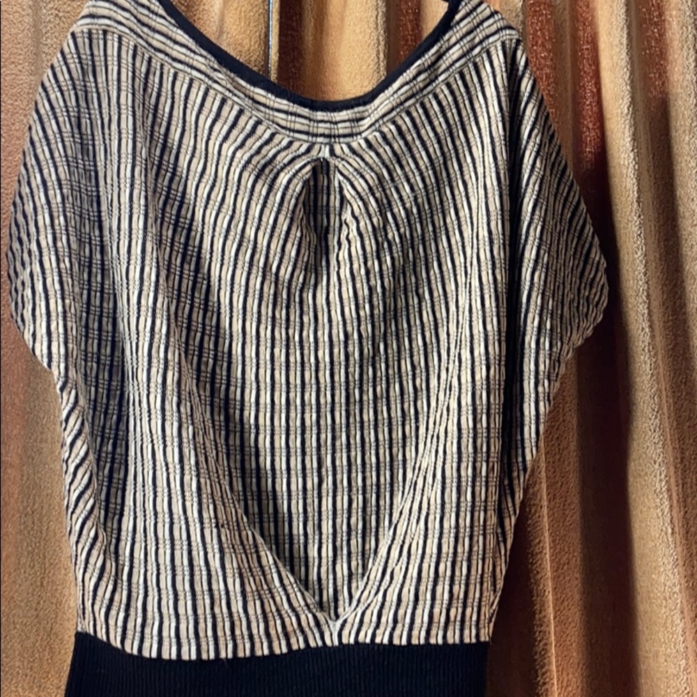 Sweater - Picture 2 of 5